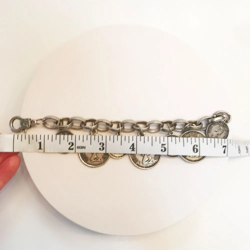 Vintage Queen Elizabeth Coin Charm Bracelet Chunky Chain Unique Clasp UK  7" - Picture 4 of 4